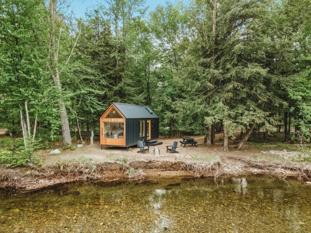 A Cozy Tiny Hygge Stay at Lumen Nature Retreat