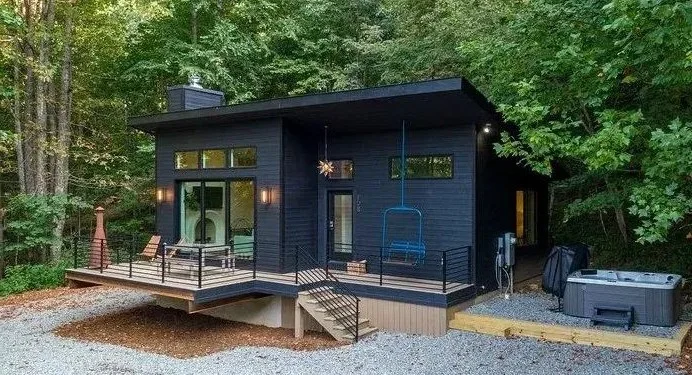 Tiny House with Private Hot Tub